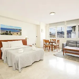 https://apartamento-en-1-linea-de-playa-estepona-centro.es-andalucia.com