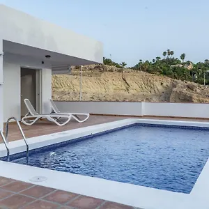 https://nice-home-costa-adeje.tenerifehoteles.net